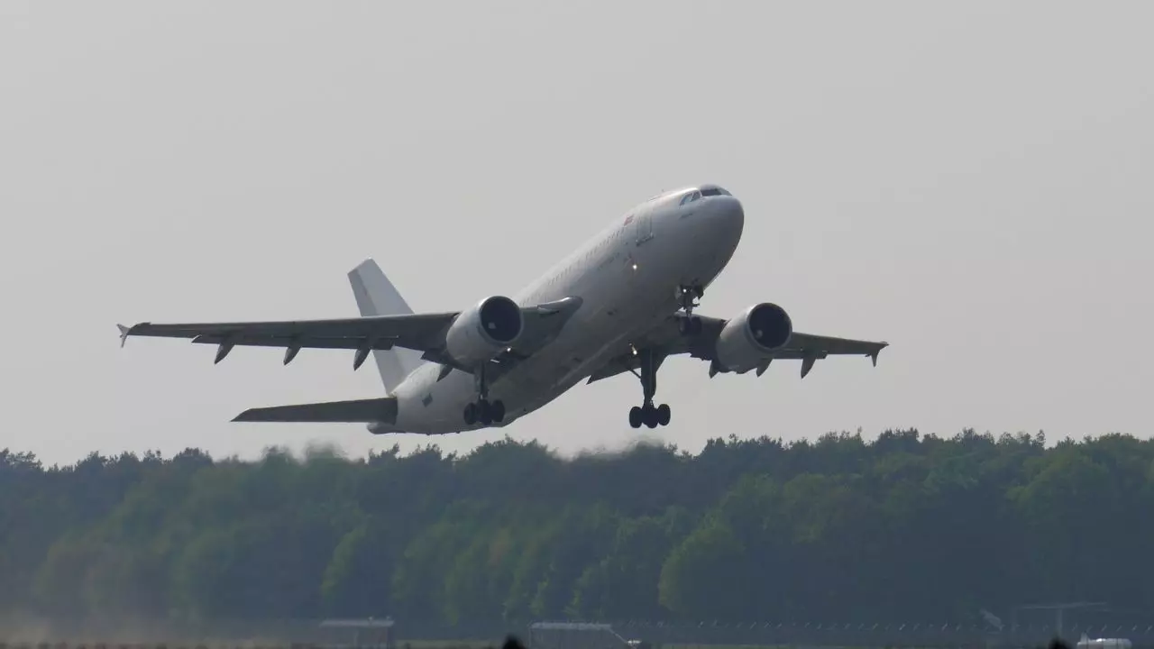 LOT Polish Airlines VRA Terminal – Juan Gualberto Gómez Airport