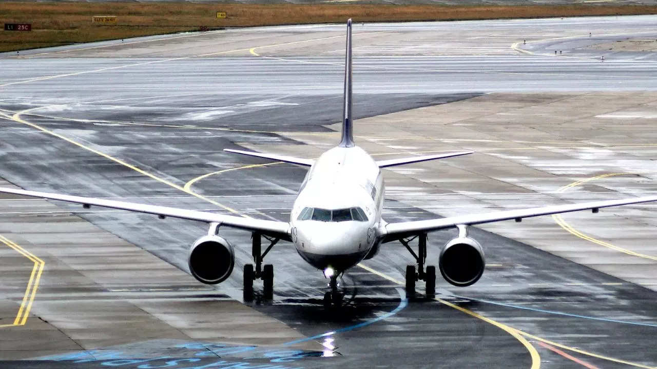 Scandinavian Airlines FAO Terminal – Faro Airport