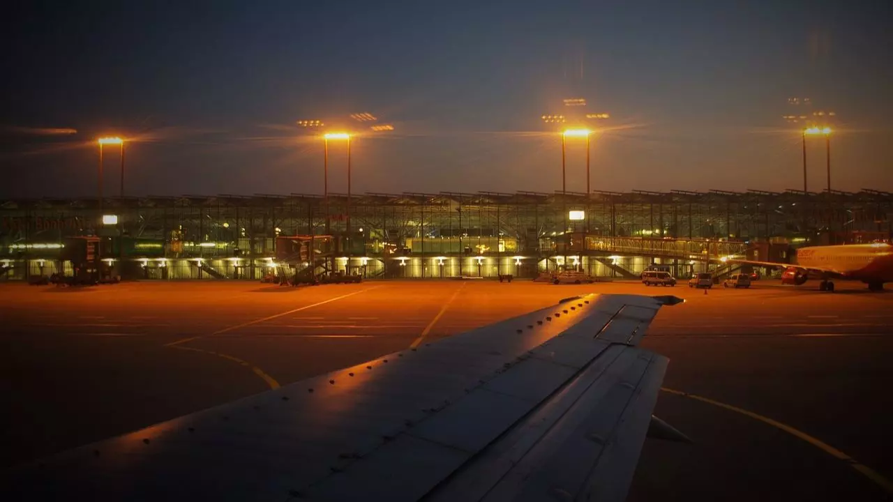 China Southern Airlines LZH Terminal – Liuzhou Bailian Airport