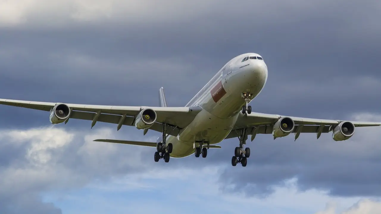 LOT Polish Airlines POP Terminal – Gregorio Luperón Intl. Airport