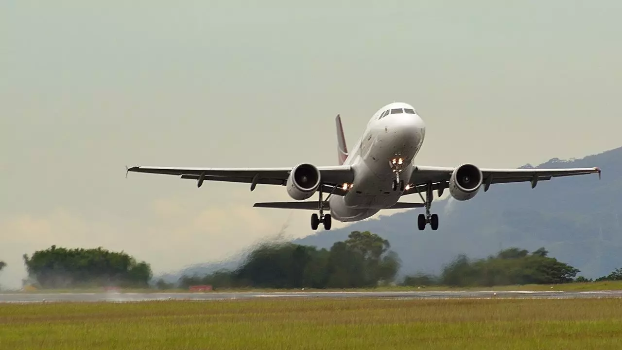 LOT Polish Airlines SKP Terminal – Skopje Intl. Airport