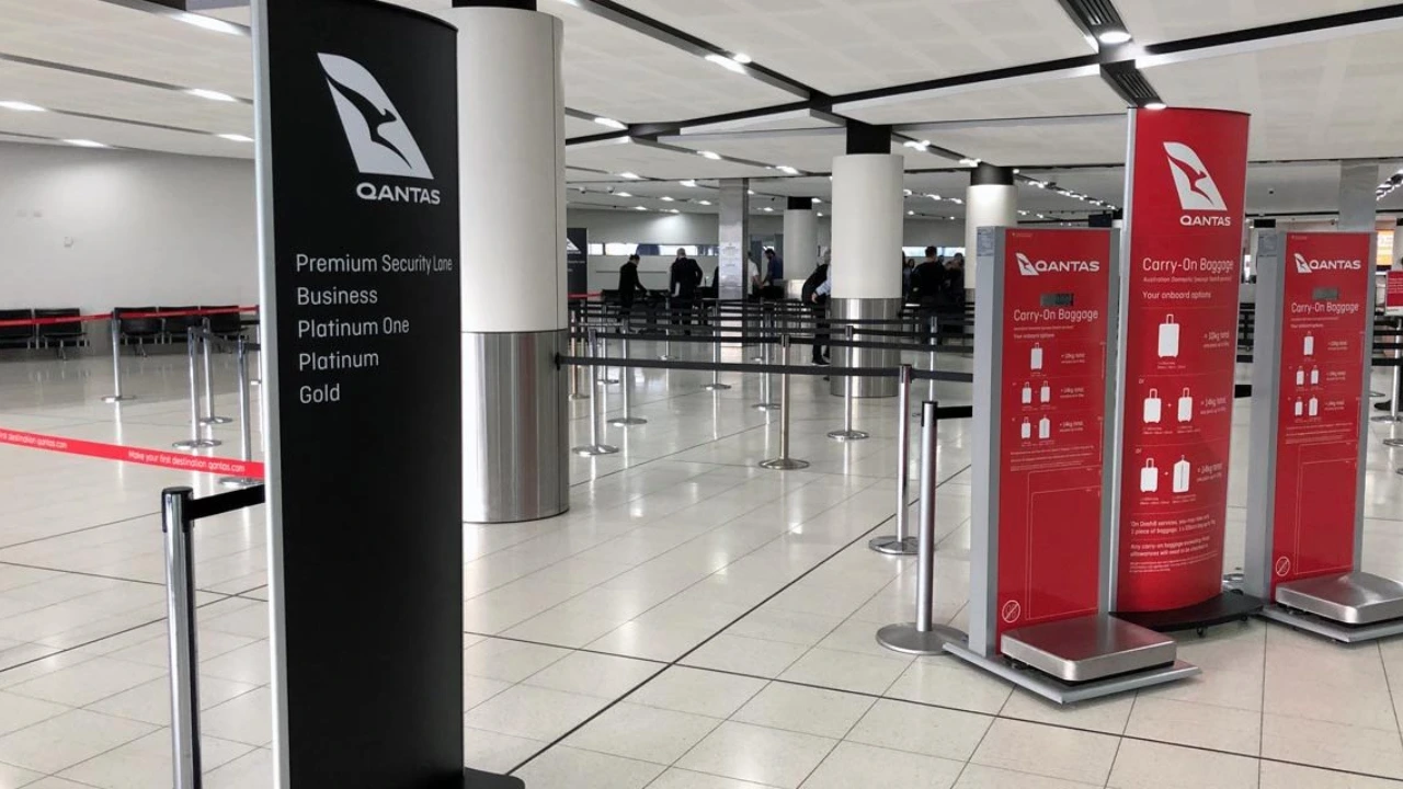 Qantas Airways Canberra Airport (CBR) Terminal